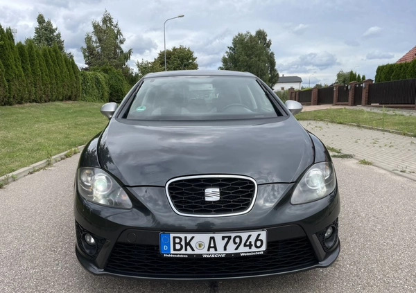 Seat Leon cena 30900 przebieg: 187418, rok produkcji 2011 z Nidzica małe 781